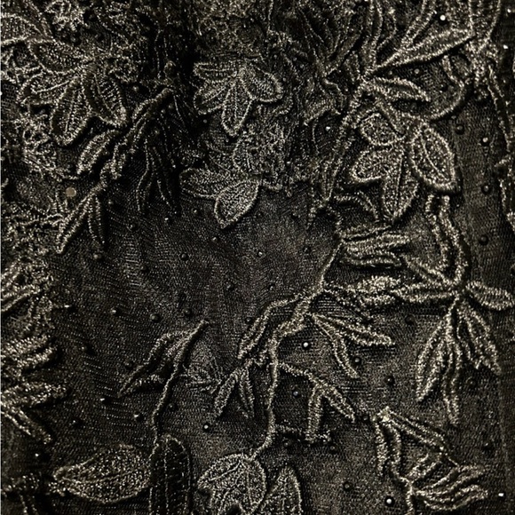 Black Floral Open Back Graduation Dress - Picture 5 of 7